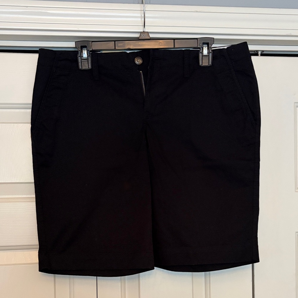 Old Navy Women's Black Chino Bermuda Shorts